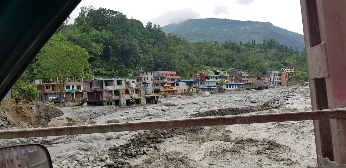 अवरुद्ध हेलम्बु राजमार्ग सञ्चालनमा