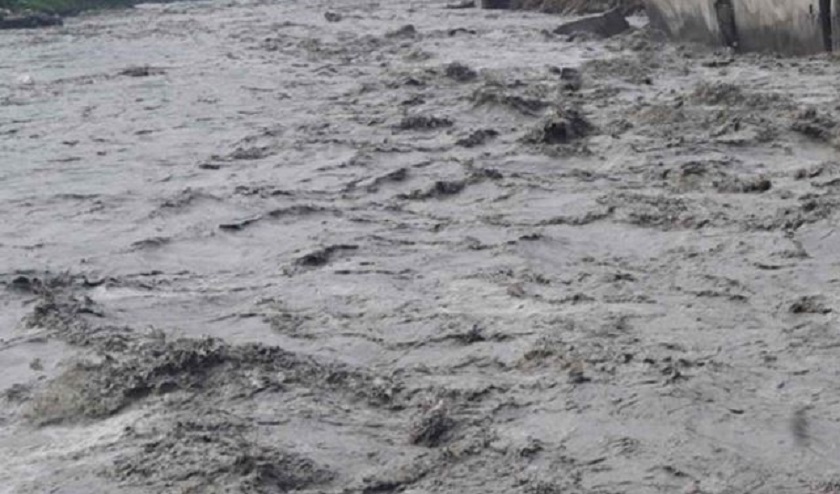 पहिरोले नदी थुनिनेक्रम बढ्दो