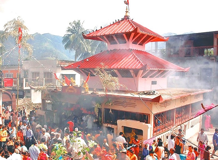 नवरात्रको सातौँ दिन देशभरका शक्तिपीठमा भक्तजनको भीड