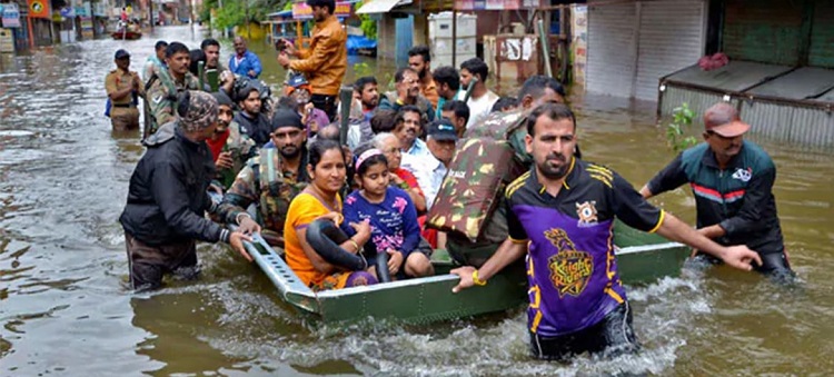 बर्षा र बाढीबाट भारतमा १८ को मृत्यृ, दर्जनौ बेपत्ता