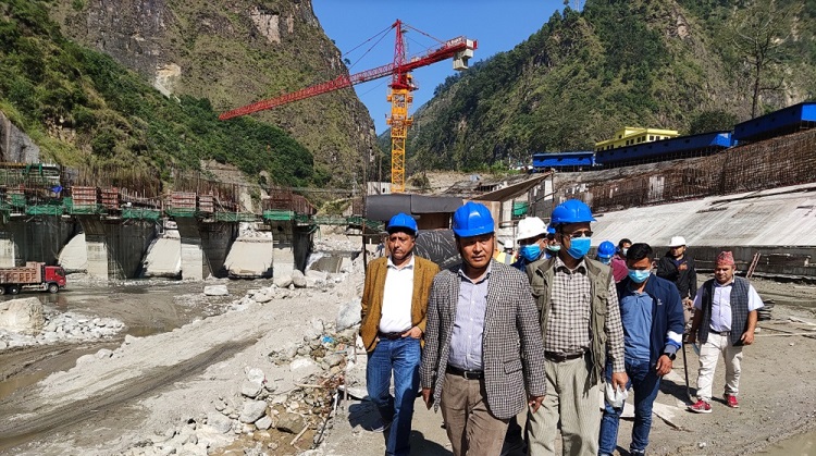 प्राकृतिक विपत्तिको चपेटामा मध्य भोटेकोशी