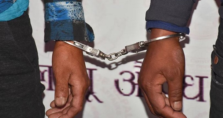 लागुऔषधसहित दुई युवक पक्राउ