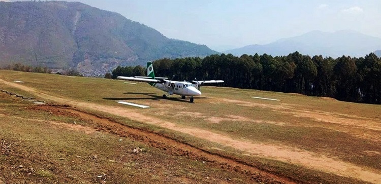 बलेवा विमानस्थलमा कालोपत्र : होला त नियमित उडान ?