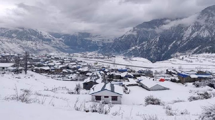 हिमपातपछि हुम्लामा बढ्यो चिसो, जनजीवन कष्टकर