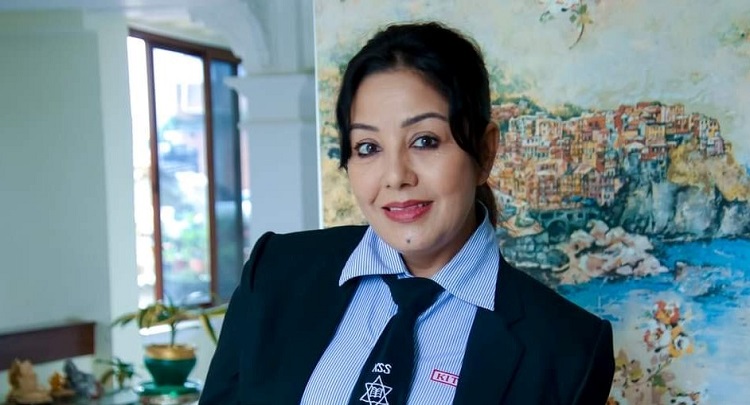 अभिनेत्री करिश्माले १२ पास गरिन्, दुई विषयमा ल्याइन् 'ए प्लस'