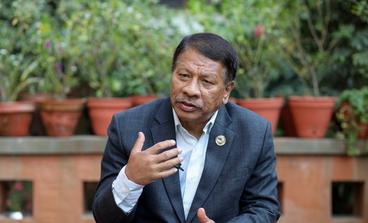 काग्रेस  सभापतिमा  प्रकाशमान सिंह उम्मेदवारी घोषणा