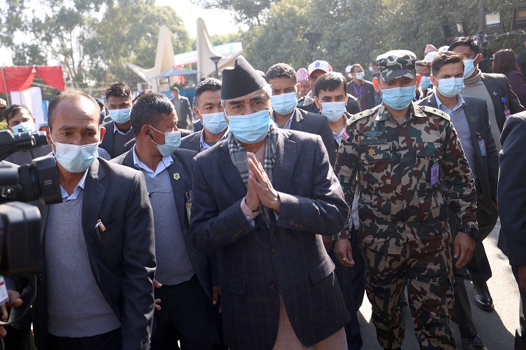 कांग्रेस १४औँ महाधिवेशनः प्रधानमन्त्री देउवाद्वारा मतदान