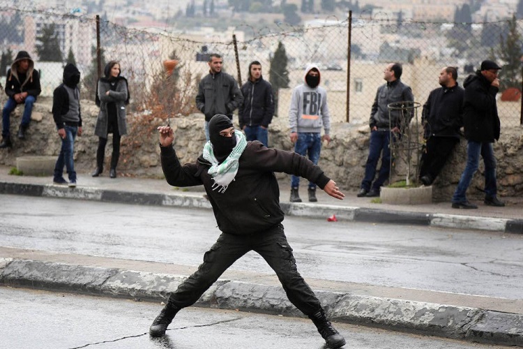 झडपमा इजरायली सेनाद्वारा प्यालेस्टाइनीमाथि गोली प्रहार