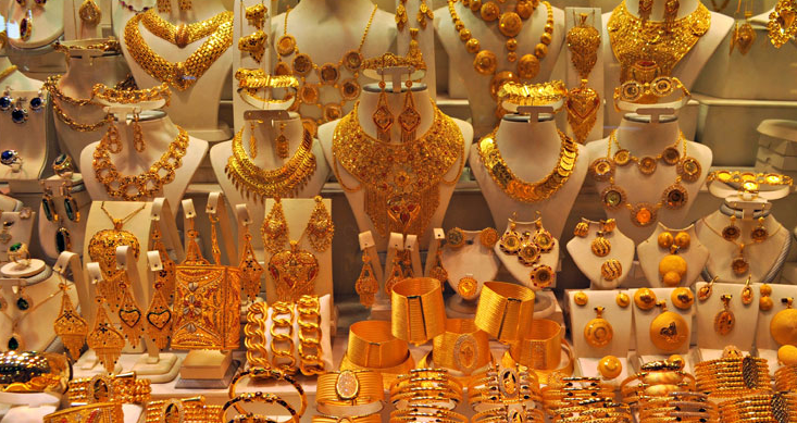 सुनको मूल्य घट्यो, कतिमा हुँदैछ कारोबार ?