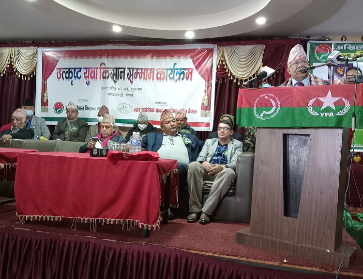 गरिबी न्यूनीकरणका लागि सामाजवादी व्यवस्था वैज्ञानिकः माधव नेपाल