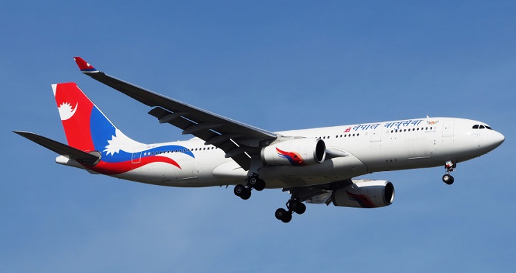 खोप लिएर आएको विमान मौसम खराबीका कारण फिर्ता