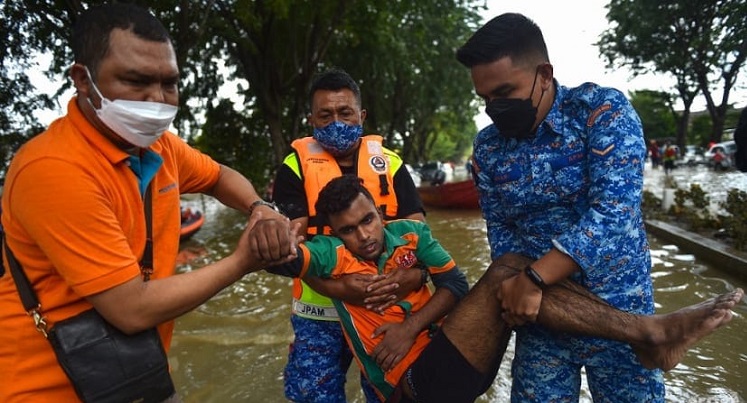 मलेसियामा भीषण बाढीका कारण मृत्यु हुनेको संख्या ४१ पुग्यो