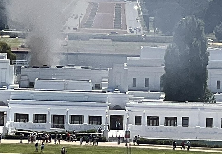 अष्ट्रेलियाको पुरानो संसद् भवनमा आगलागी