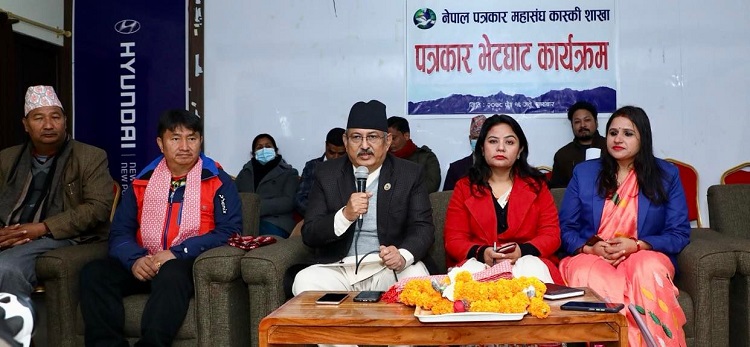 सबै निर्वाचन ताेकिएकै समयमा हुन्छ : गृहमन्त्री खाँण