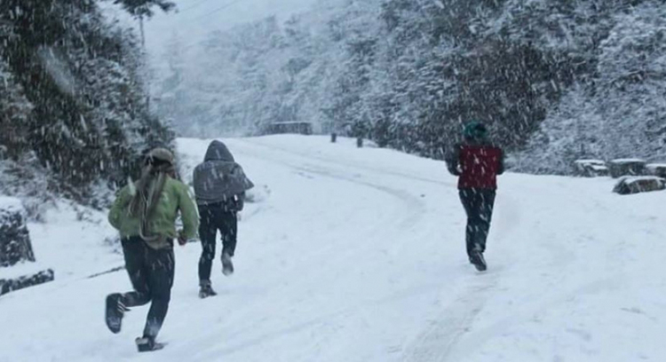 नेपालमा अर्काे न्यून चापीय प्रणालीको प्रभाव, सोमबारसम्म वर्षा र हिमपातको सम्भावना