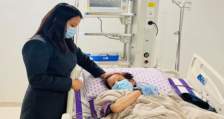 प्रचण्ड पत्नी दाहाल अस्पतालबाट डिस्चार्ज