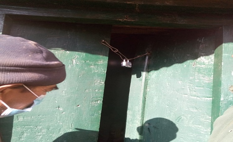 मध्यराति वडा कार्यालय र विद्यालयमा तोडफोड