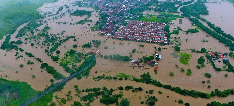 ब्राजिलमा भारी वर्षा जारी, बाढी र पहिरोमा परी १८ को मृत्यु
