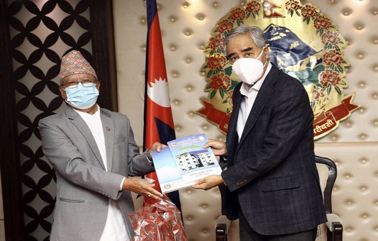 प्रधानमन्त्रीसमक्ष सूचना आयोगको वार्षिक प्रतिवेदन पेश