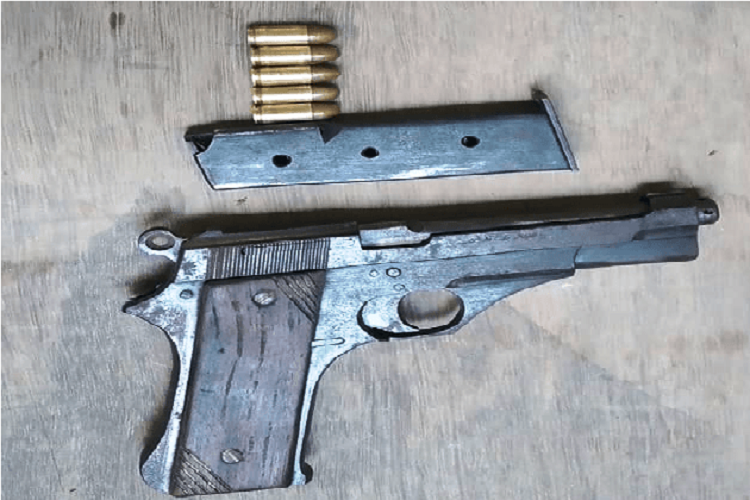 कांग्रेसका वडा सभापति हातहतियार खरखजनामा पक्राउ