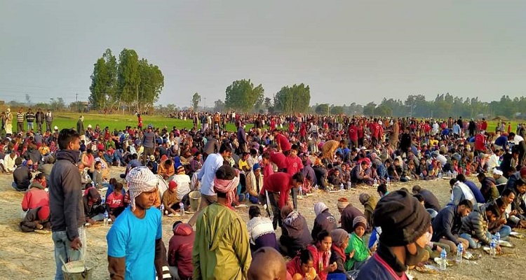 स्वास्थ्य मापदण्ड र प्रशासनको आदेशविपरीत गाउँपालिका अध्यक्षले गरे भोज