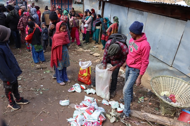 एक वर्षमा २० किलो नुन पाउछन् मुगाली