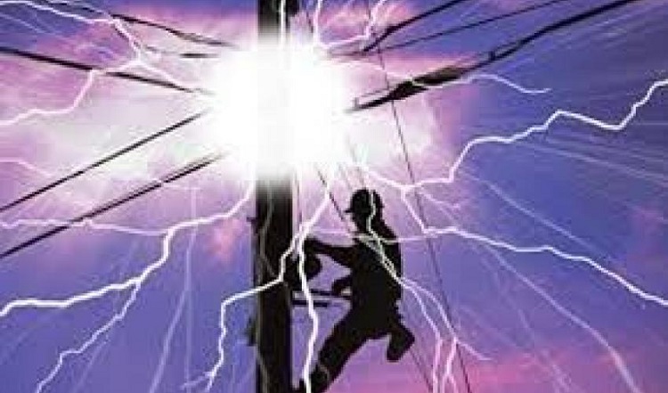 करेन्ट लागेर एक मजदुरको मृत्यु, अर्का एक घाइते