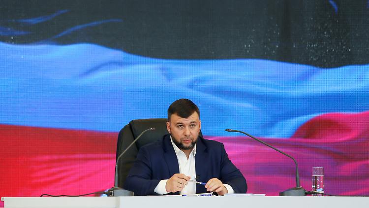 युक्रेन विद्रोही नेताद्वारा सामान्य जन परिचालनको घोषणा