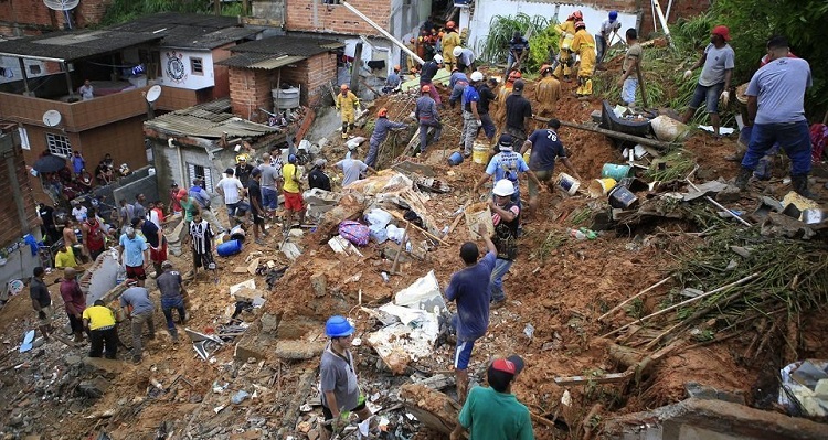 ब्राजिलमा बाढी पहिरोबाट १७६ जनाको मृत्यु, १०० हराए