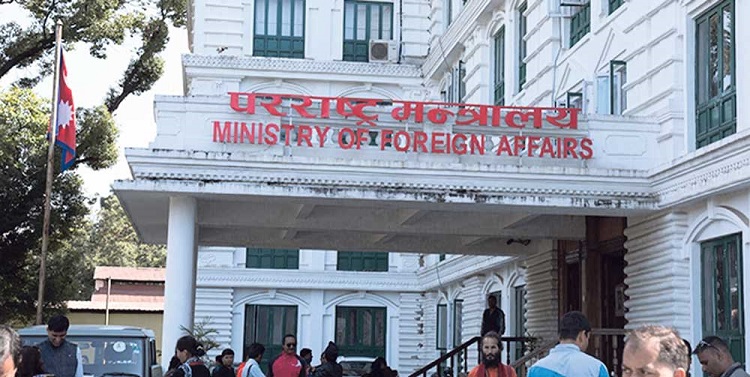 युक्रेन भ्रमण स्थगित गर्न सरकारको अपिल