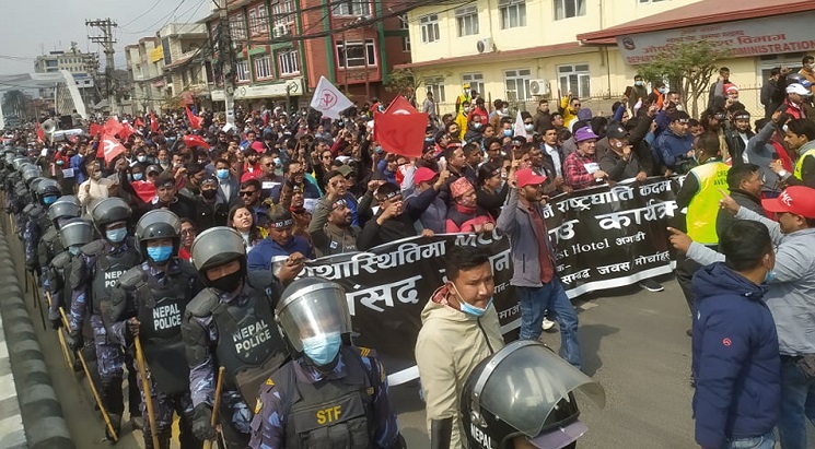 माओवादी केन्द्रका कार्यकर्ताले छाडे एमसीसी विरूद्धको आन्दोलन