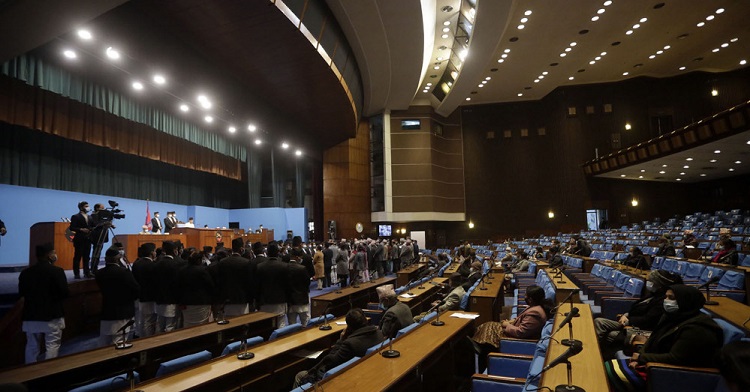 प्रतिनिधिसभामा  एमसीसी छलफलका लागि पेस, अर्थमन्त्री शर्माले गरे प्रस्ताव