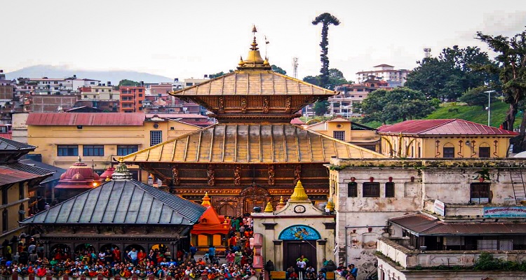 आज महाशिवरात्रि पर्व,पशुपतिनाथमा दर्शनार्थीको घुँइचो