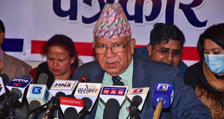 माधव नेपालको पत्रकार सम्मेलन : ओलीमाथि आरोपको थुप्रो