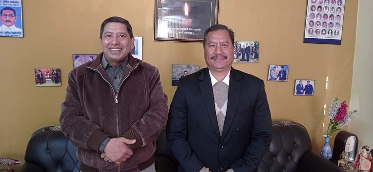 प्रचण्डसँग रिसाएका नारायणकाजीलाई विप्लवको यस्तो प्रस्ताव