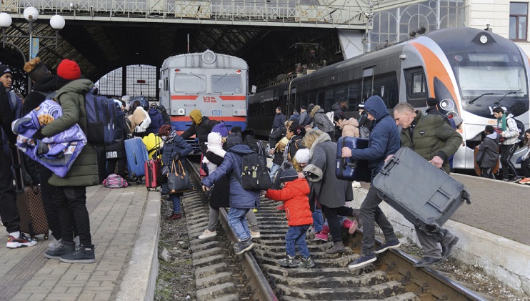 रुसको आक्रमणपछि १० लाख शरणार्थीले छोडे युक्रेन