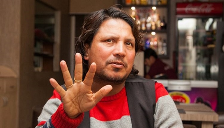 ‘पीर’ गीतपछि दीपक राज गिरीको प्रश्न– कुन पार्टीमा केही मानिसको रजाइँ र केहीको विजोक भा छैन ?