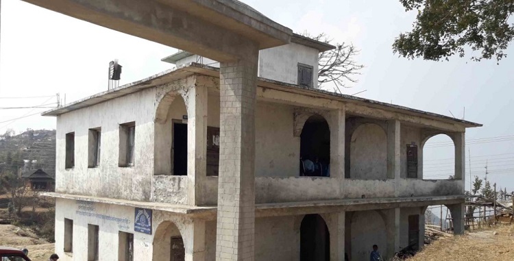 खोटाङका दर्जनौँ  विद्यालय भवन निर्माणको काम वर्षौँदेखि अलपत्र