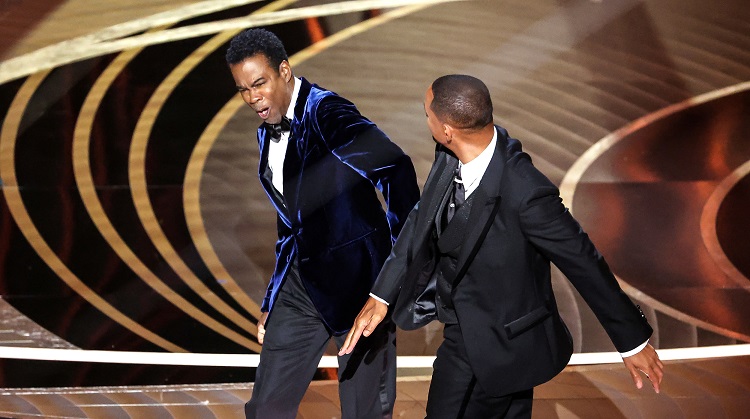 ओस्कार अवार्ड : जब विल स्मिथले स्टेजमै होस्टलाई थप्पड हाने (भिडियोसहित)