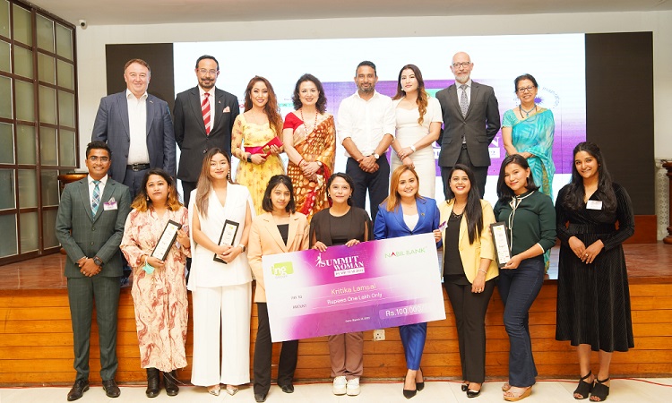 ‘समीट वुमन अफ दी इयर २०२२’ बाट लम्साल पुरस्कृत