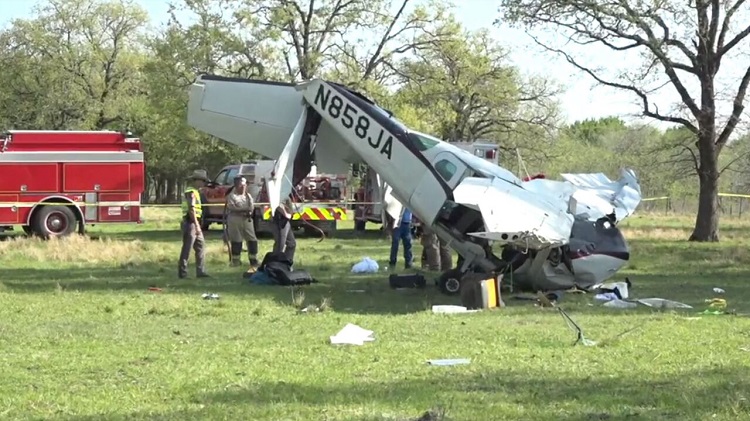 अमेरिकाको टेक्सासमा विमान दुर्घटना हुँदा २ जनाको मृत्यु