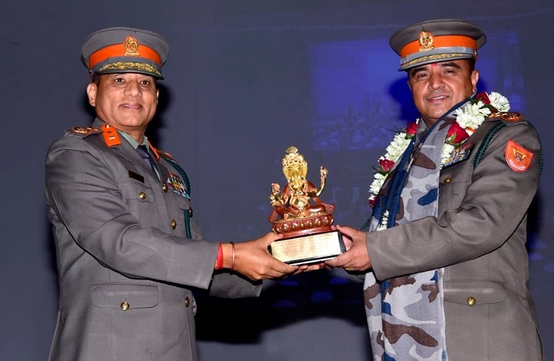 आईजीपी खनालले एआईजी पुष्पराम केसीलाई जिम्मेवारी बुझाए