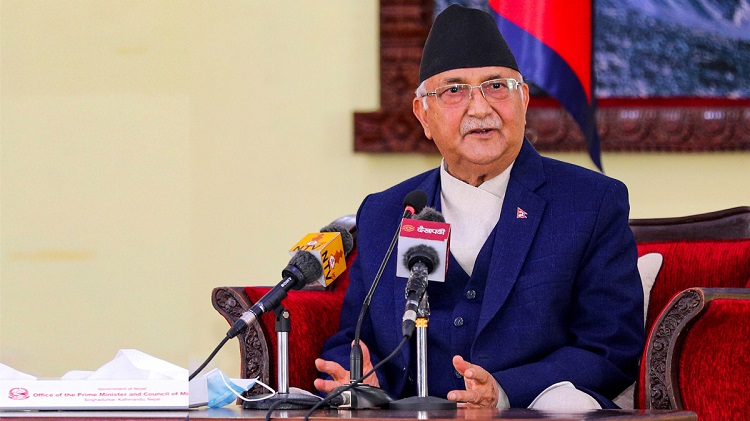 पैसा छ भनेर अर्थमन्त्रीले धाक लगाएको ओलीको आरोप