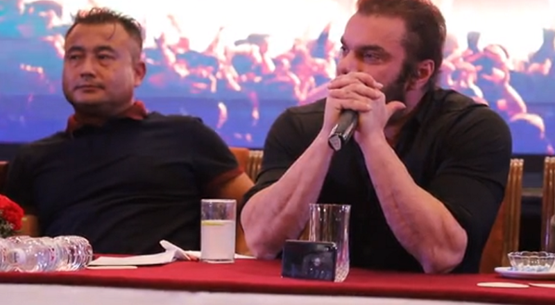 सोहिल खान भन्छन्, सगरमाथा हेरेर फर्कन्छु