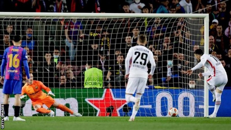 युरोपा लिगः बार्सिलोना क्वार्टरफाइनलबाटै बाहिरियो