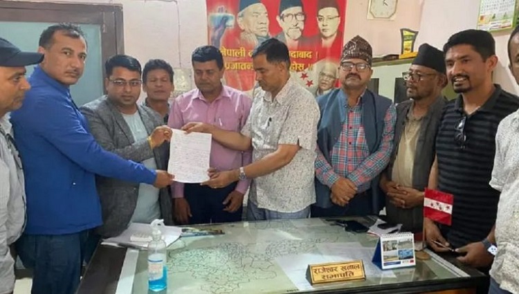 भरतपुर कांग्रेसका ५० नेता कार्यकर्ताले दिए सामूहिक राजीनामा