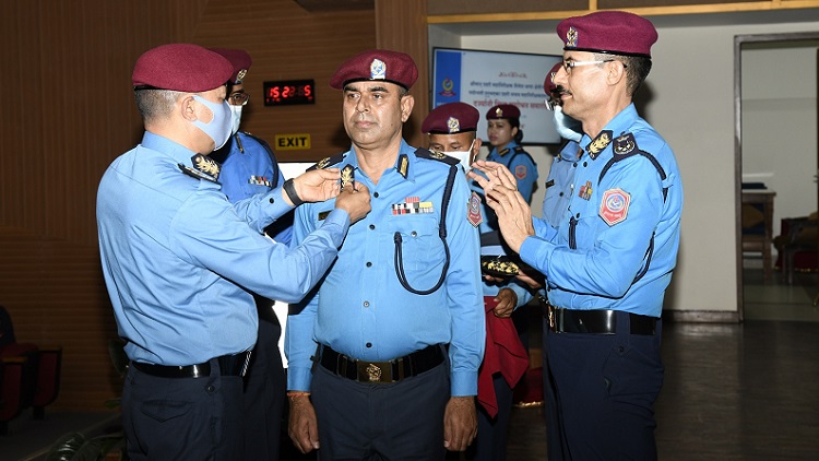 प्रहरी नायव महानिरीक्षकहरूलाई दर्ज्यानी चिन्ह प्रदान