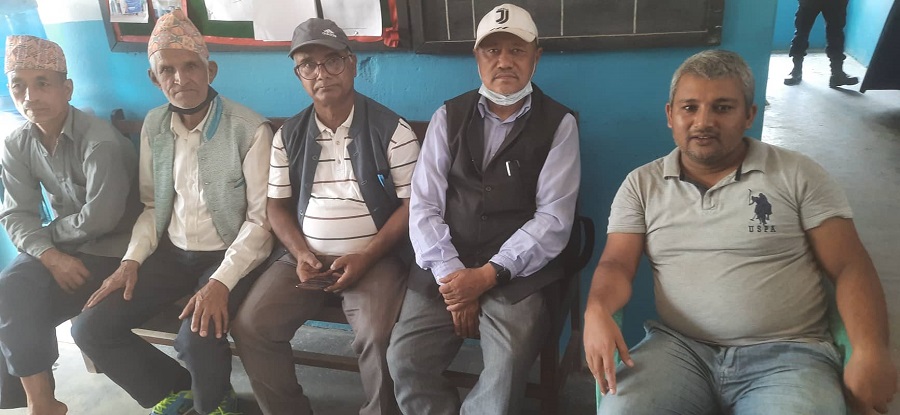 वैद्य माओवादीका केन्द्रीय नेतासहित १० जना पक्राउ