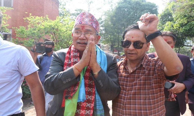 ललितपुरको मेयरमा कांग्रेसका चिरीबाबु महर्जनले दर्ता गरे उम्मेदवारी