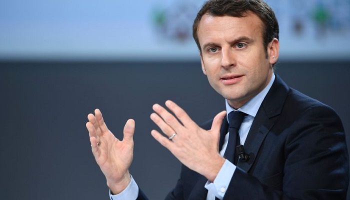 फ्रान्सेली राष्ट्रपति माथि गोलभेडा प्रहार